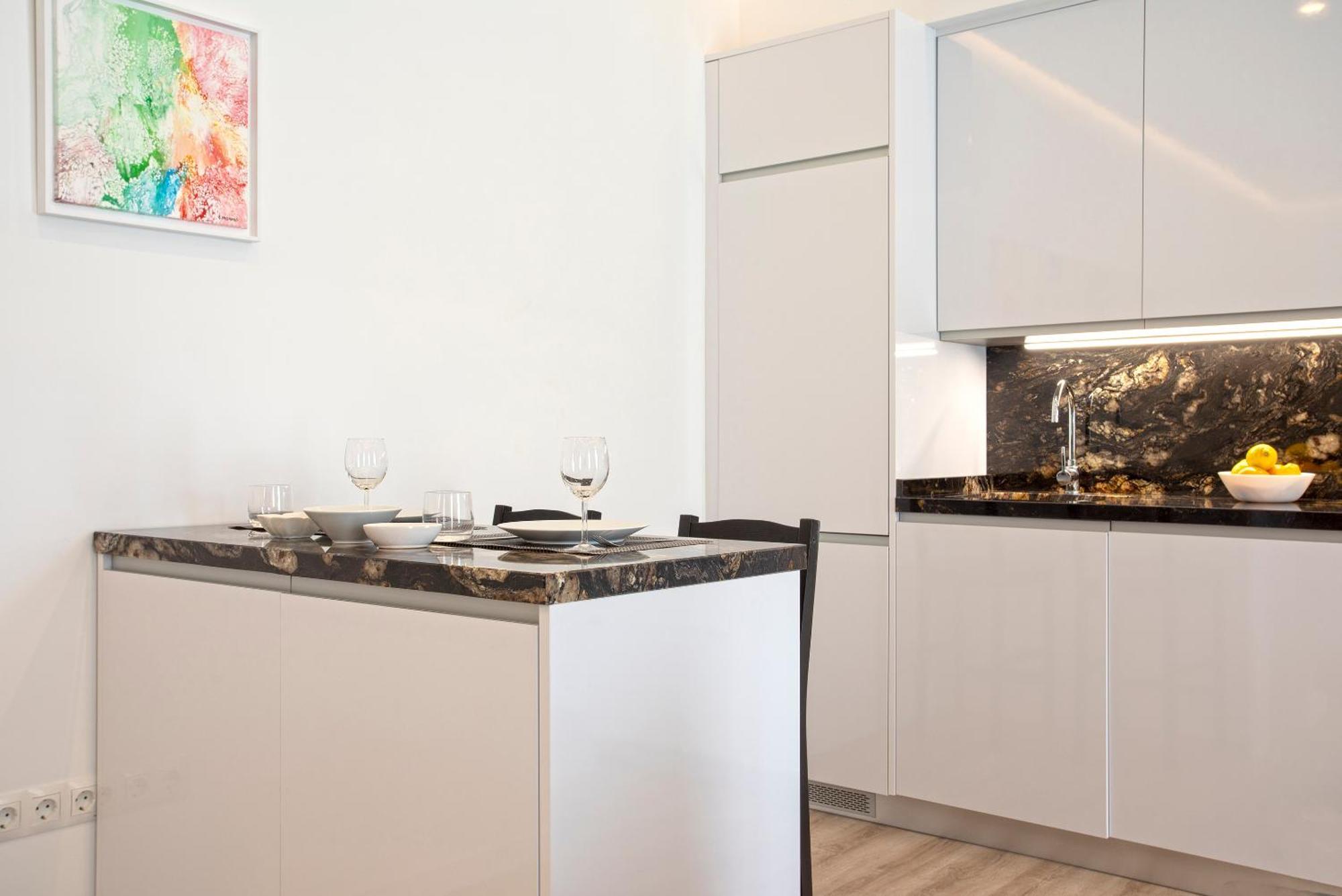 Precioso Apartamento Con Terraza En La Nogalera By Rent Me ตอร์เรโมลิโนส ภายนอก รูปภาพ