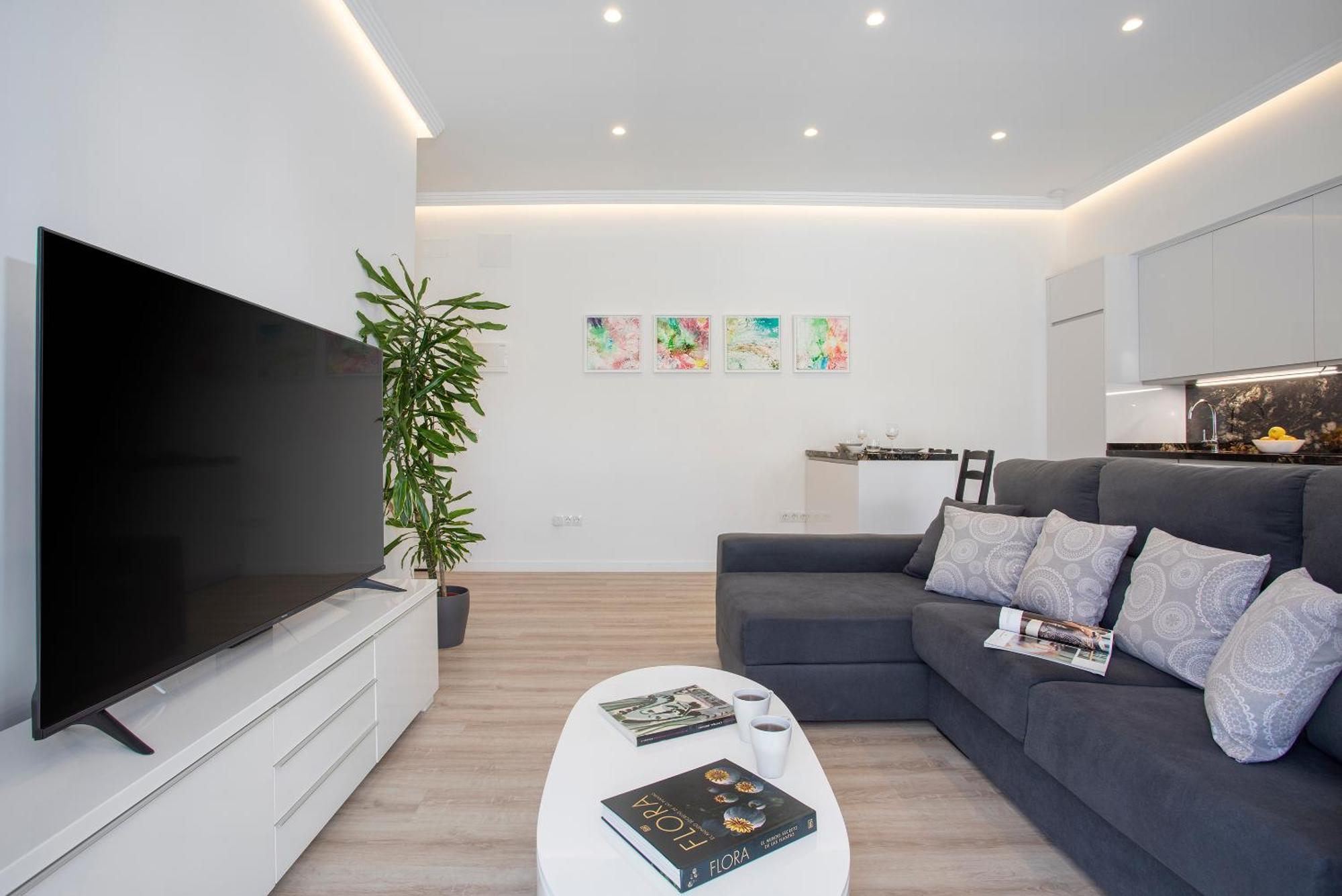 Precioso Apartamento Con Terraza En La Nogalera By Rent Me ตอร์เรโมลิโนส ภายนอก รูปภาพ