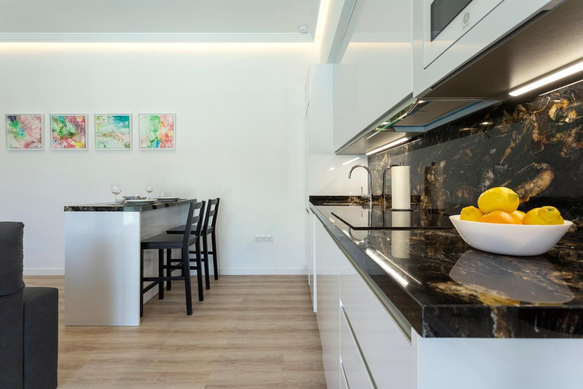 Precioso Apartamento Con Terraza En La Nogalera By Rent Me ตอร์เรโมลิโนส ภายนอก รูปภาพ